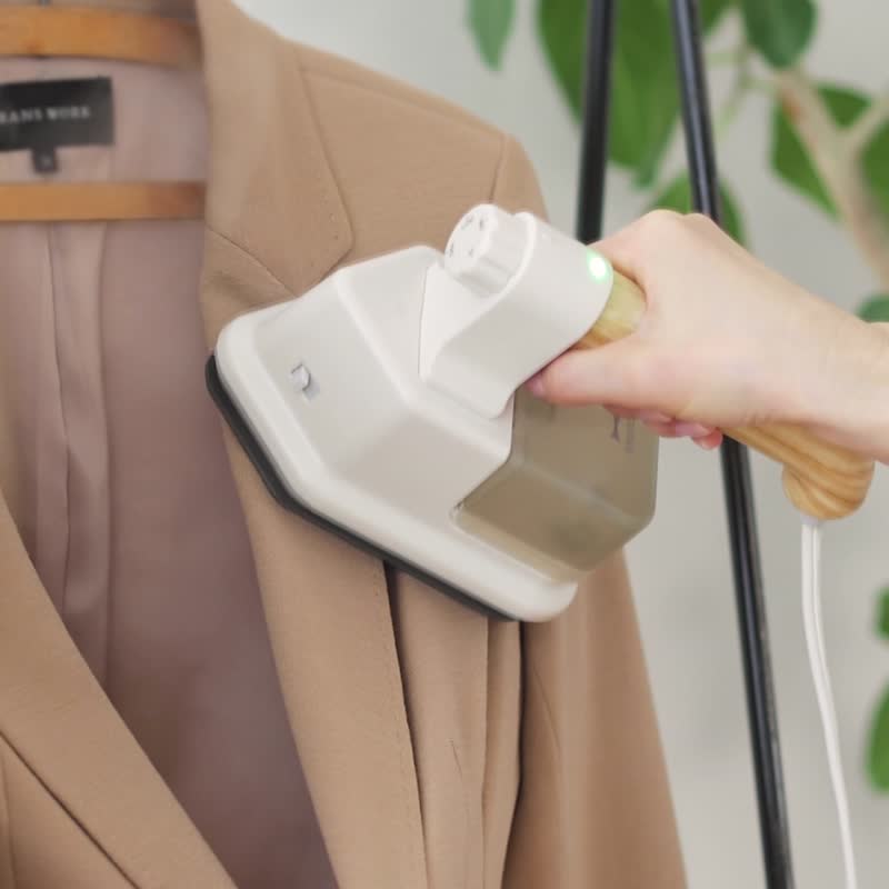 Valentine's Day Gift | Japan BRUNO 2-in-1 Handheld Garment Steamer (Ivory White) - เครื่องใช้ไฟฟ้าขนาดเล็กอื่นๆ - วัสดุอื่นๆ ขาว