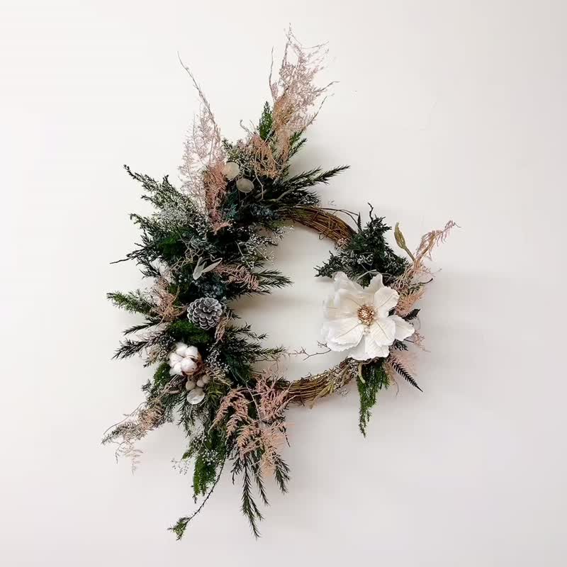 Flora.Artist.Studio Korean style wreath large size is only available for face-to-face ordering - Plants & Floral Arrangement - Plants & Flowers White