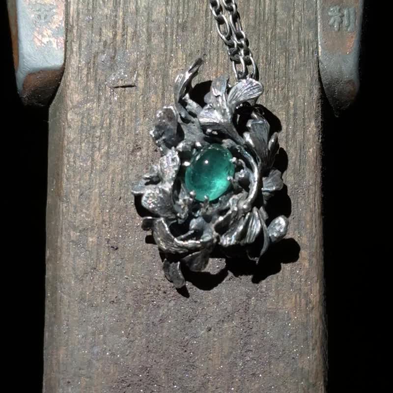 天然礦石 / 贊比亞 / 祖母綠 / 翠之森/純銀飾品 - 項鍊 - 寶石 綠色