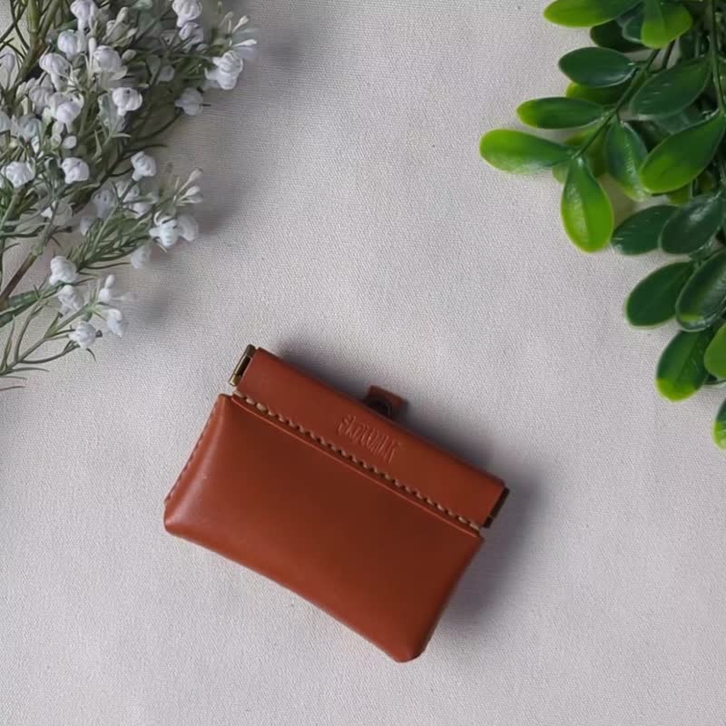 彈扣小錢包 質感手縫 - 零錢包/小錢包 - 真皮 