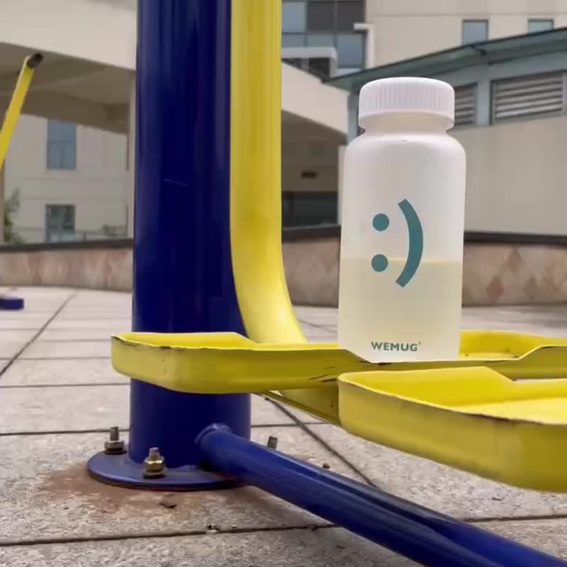 Gift Light Summer Stylish Design Safety Water bottle Mug - Smile 550ml - Pitchers - Plastic Multicolor