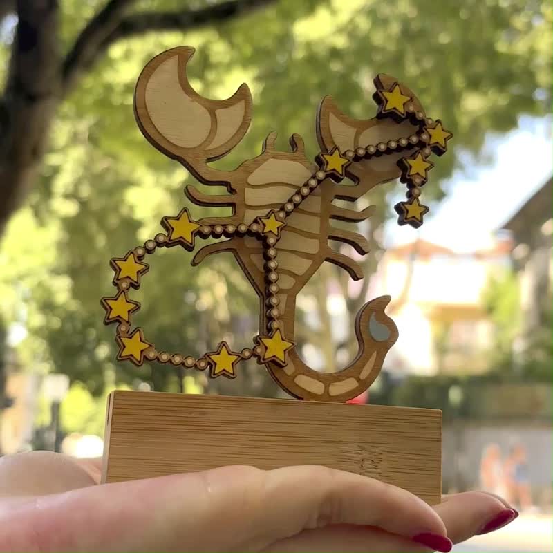 Zodiac Wooden Nursery Keepsake – Scorpio Hand Painted Trophy - Custom Name - 擺飾/家飾品 - 木頭 
