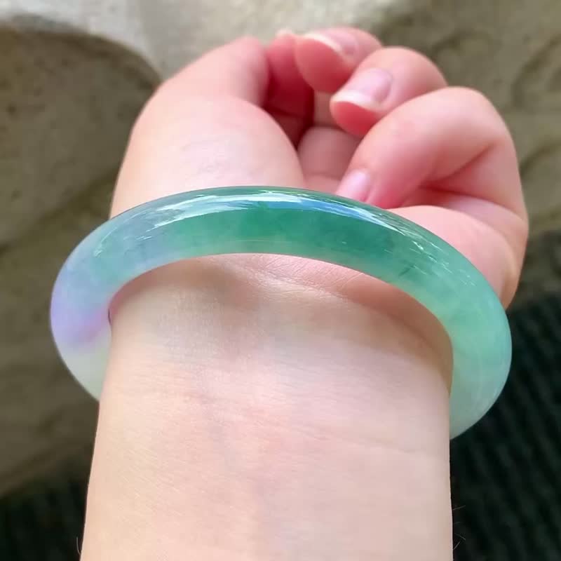 天然氷種翡翠バングル A貨バングル 玉バングル • 糯氷種 春帯彩翡翠の
