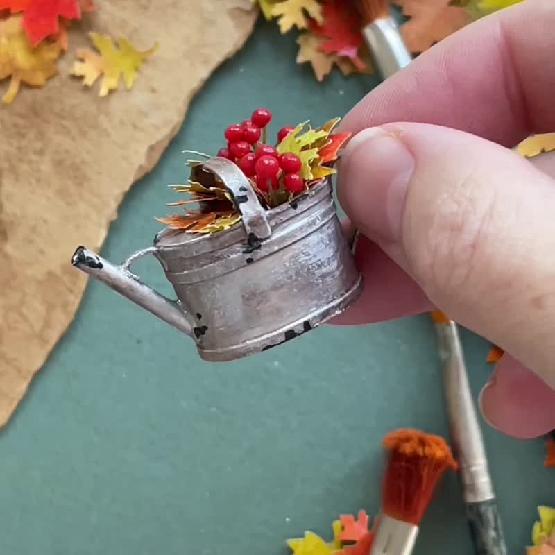 Miniature garden watering can with autumn decor - Stuffed Dolls & Figurines - Other Materials Multicolor