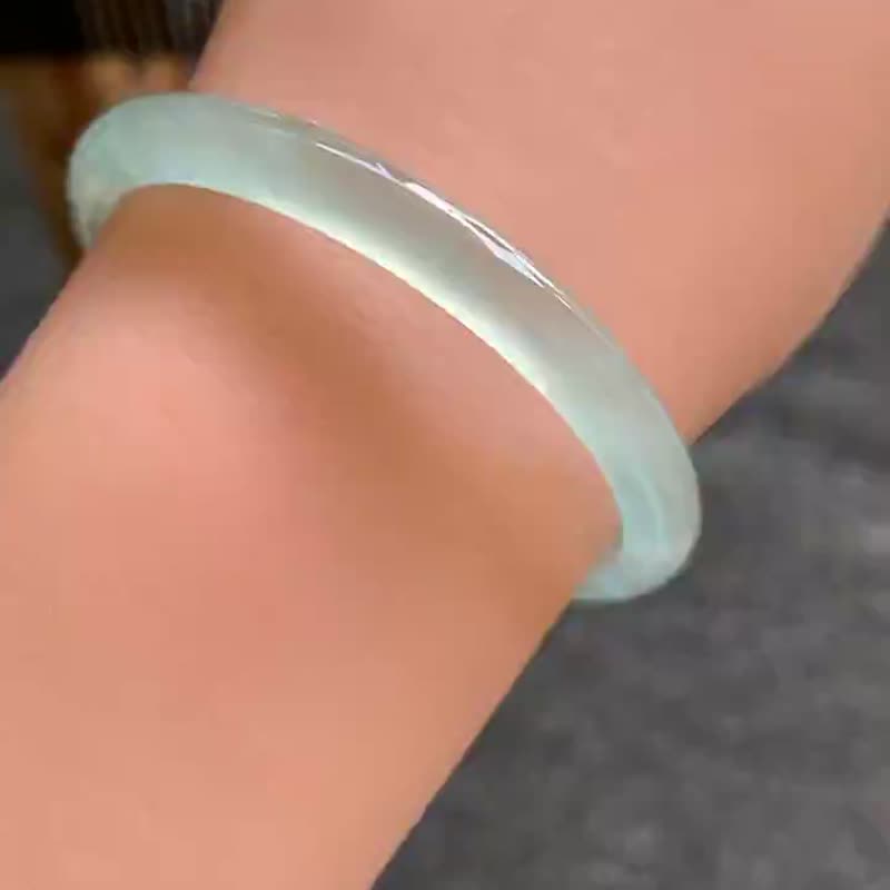 冰種翡翠天然翡翠玉鐲 A玉手鐲 玉鈪 • 冰種晴水翡翠福鐲 - 手鍊/手環 - 玉石 綠色