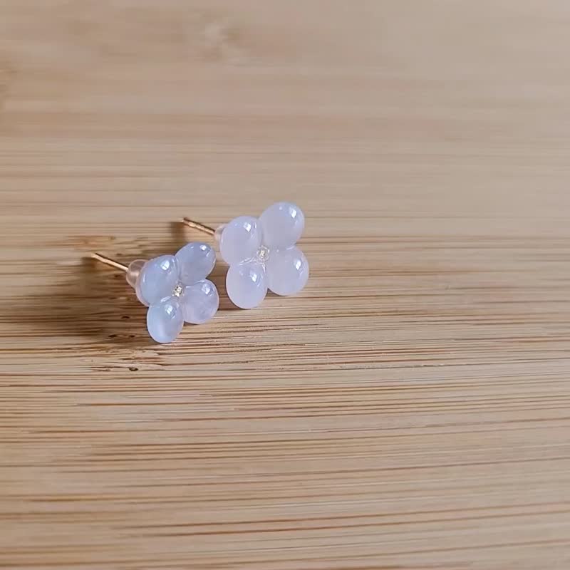 親翠 天然翡翠 高冰牛奶白牛奶微藍AB款桂花耳針 - 耳環/耳夾/耳骨夾 - 玉石 多色