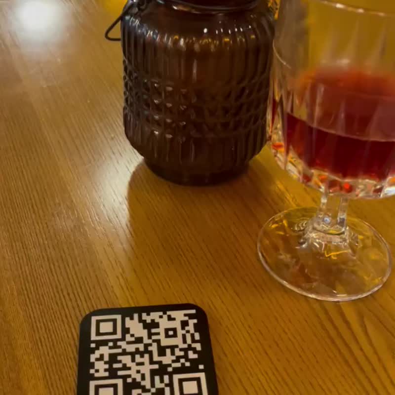 QR Code for bar menu, QR business card, Stainless steel qr sign - 杯墊 - 塑膠 黑色