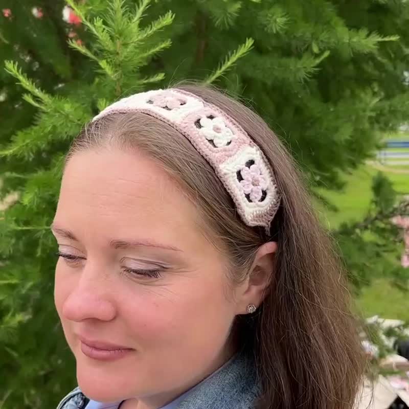 Woven tile headband. Pastel Japanese Flower crochet wreath. Braided hair band - เครื่องประดับผม - ผ้าฝ้าย/ผ้าลินิน สึชมพู