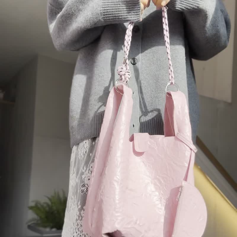 Usual Bag M Pink_Sheep Crinkle Shoulder bag - 手提包/手提袋 - 真皮 