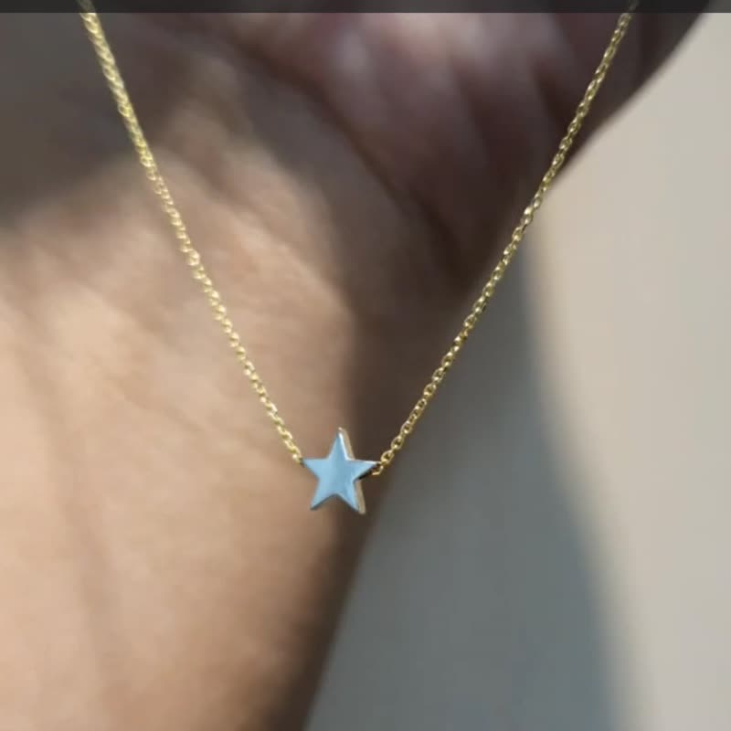 Positive 14K gold star necklace - สร้อยคอ - ทอง 24 เค สีทอง