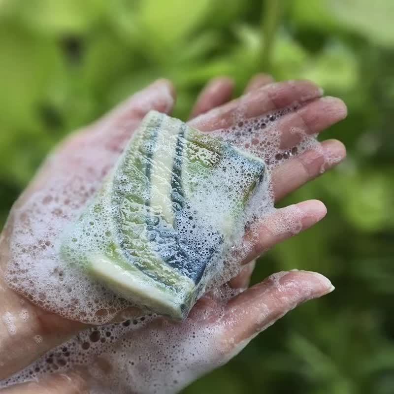 Newly listed mountain original color handmade soap, left hand fragrance and refreshing cold soap, the first choice for hot summer, cool handmade soap - Soap - Other Materials 