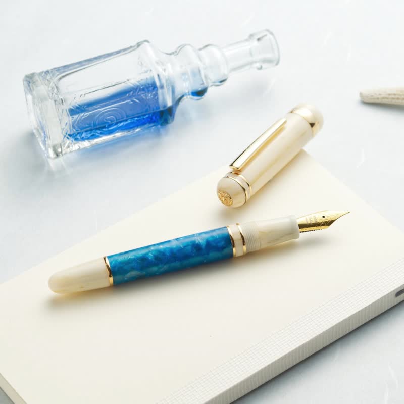 Ocean Fountain pen | azure blue trip - Fountain Pens - Acrylic Blue