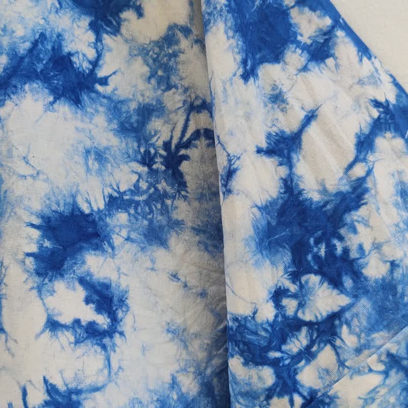 Jinda Shirt -  靛藍半紮染多雲短上衣 - 女上衣/長袖上衣 - 棉．麻 藍色
