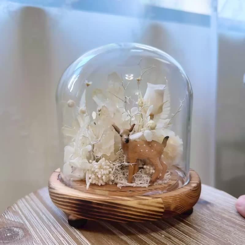 小鹿系列。冬日雪地 小森林。白水晶簇 vs 小鹿玻璃罩 - 盆栽/植栽 - 水晶 白色