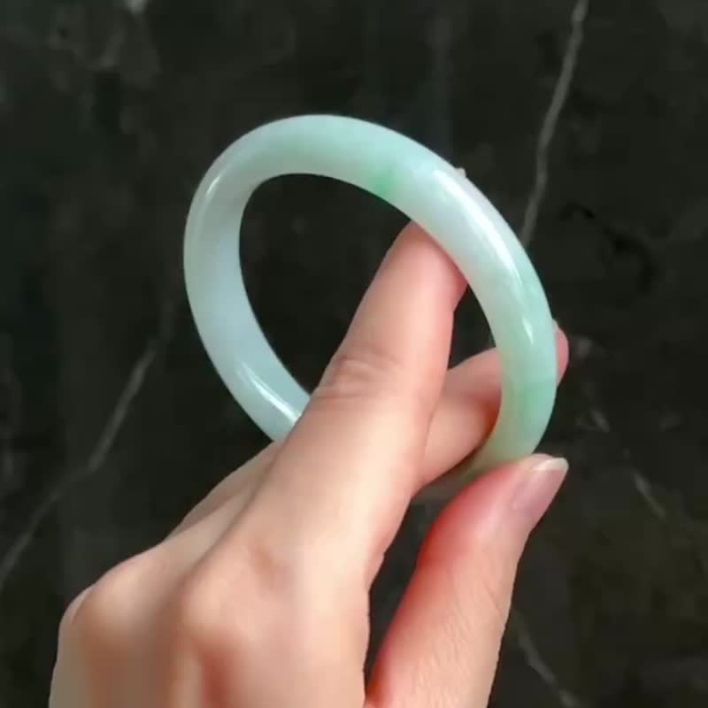 天然翡翠 緬甸 A玉 玉鐲 • 紫青飄花翡翠福鐲 - 手鍊/手環 - 玉石 綠色