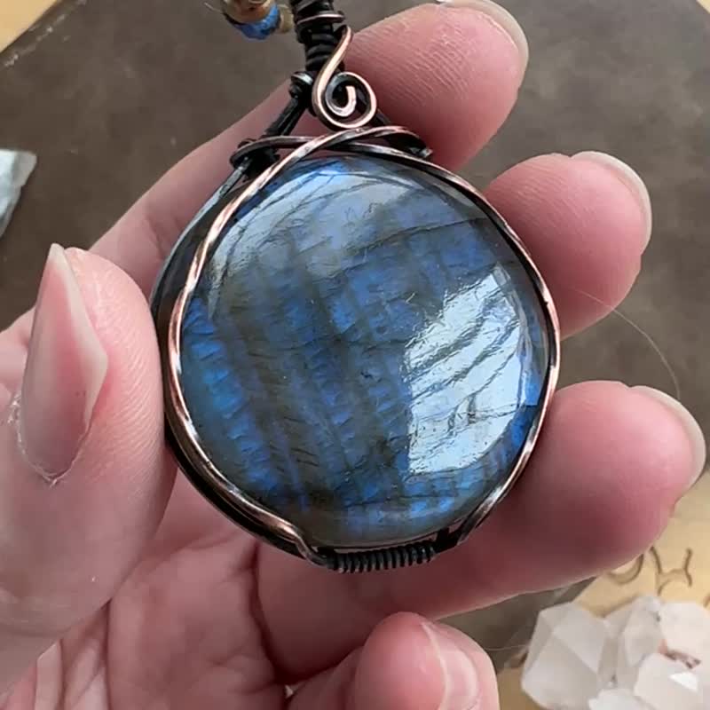 WW300 全手工編織 繞銅線復古做舊 wire wrap 拉長石吊咀 - 項鍊 - 銅/黃銅 咖啡色