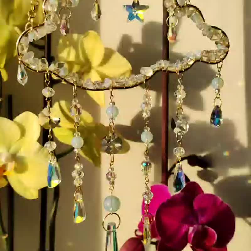 Handcrafted Celestial Suncatcher | Crystal Prism Decor | Star and Cloud - Wall Décor - Glass Green