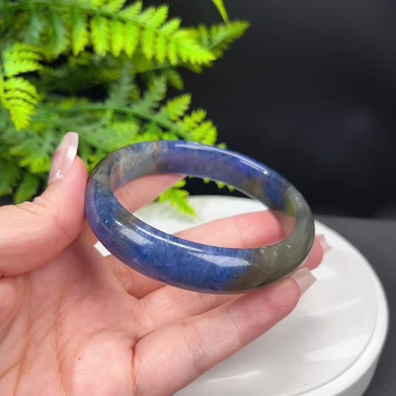 高品質 龍鱗雲母藍晶石手鐲 63+MM 冰透星光閃片 凈化負能量 平和 - 手鍊/手環 - 寶石 藍色