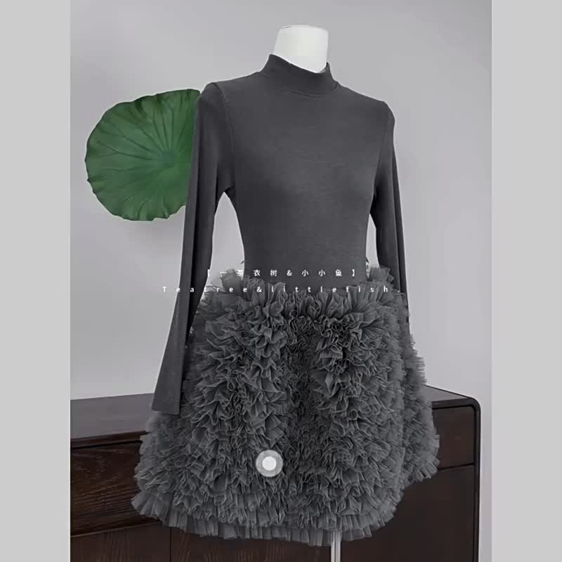 手編みメッシュ切り替えデザイン 暖かなハイネック ドイツ製ベルベット ハイウエストワンピース バルーンスカート - ワンピース - ポリエステル 多色