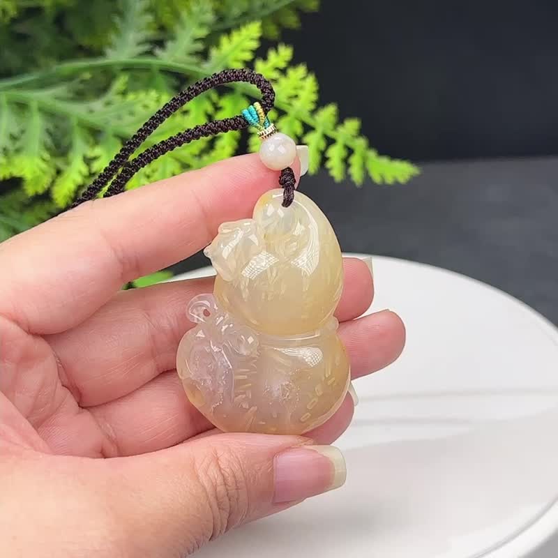 高品質珊瑚玉吊墜高冰發絲料玉化晶洞手雕葫蘆萌兔聚財福祿吉慶 - 項鍊 - 玉石 
