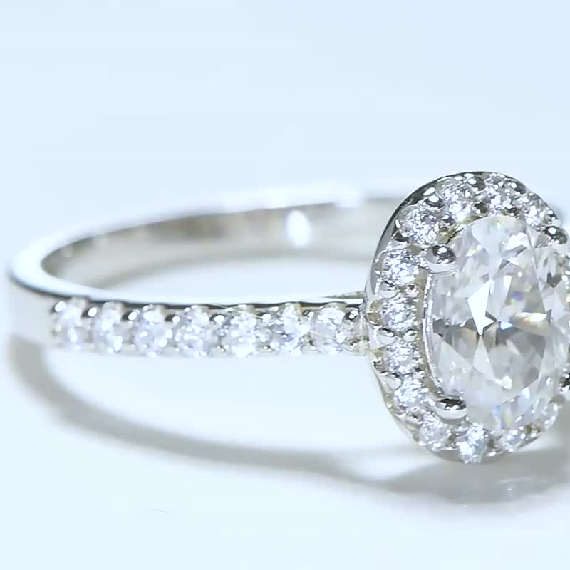 Moissanite Moissanite 1 carat engagement flower bud diamond ring Taipei store Cu - แหวนทั่วไป - วัสดุอื่นๆ 