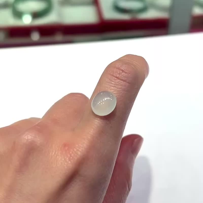 高冰種 天然翡翠 緬甸翡翠 A玉 玉鐲 • 冰玻種白翡翠蛋面裸石 - 其他 - 水晶 白色