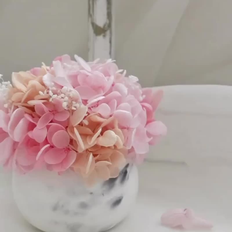 Stone Hydrangea Flower Pot Marble Pattern with Fragrance and 5ml Refill| Home Furnishings - ตกแต่งต้นไม้ - พืช/ดอกไม้ สึชมพู