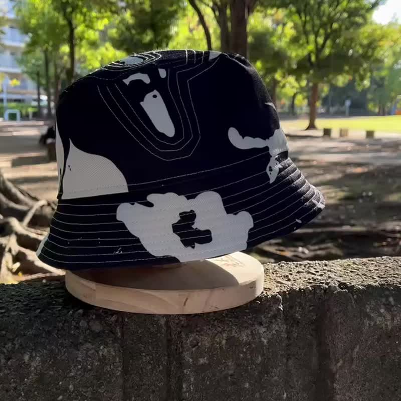 可愛い牛柄リバーシブルバケットハット 2meikeiin ハンドメイド