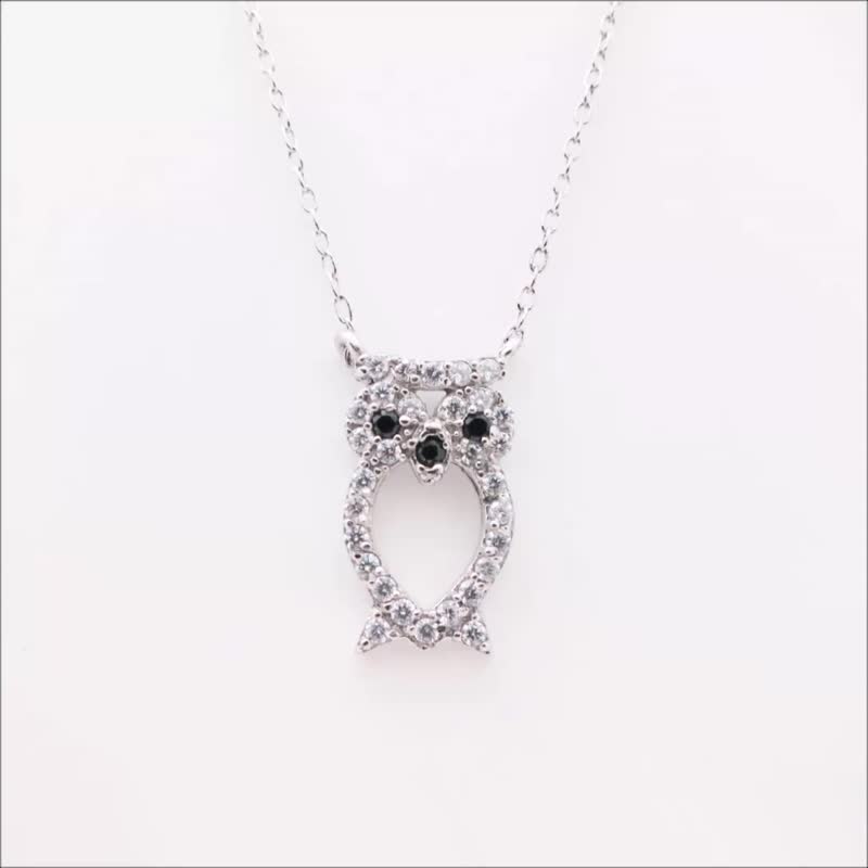 Farsighted Owl Silver Necklace Inlaid Zircon Pendant Platinum-Clad Thin Chain - Collar Necklaces - Sterling Silver Silver