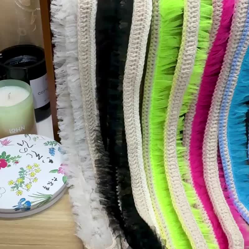 MUMU 闆娘設計 微糖奶霜 x 莓果泡泡糖 鉤織蕾絲手機背帶 - 手機掛繩/背帶 - 棉．麻 粉紅色