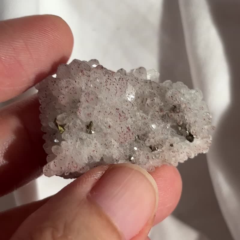 江西白水晶黃銅礦共生 白水晶簇 白水晶花 水晶原礦 天然原石 - 擺飾/家飾品 - 水晶 紅色