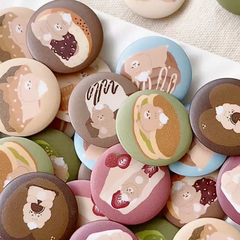 Butter Rat Eating Dessert Pin-32mm Badge/10 Patterns - Badges & Pins - Paper Multicolor