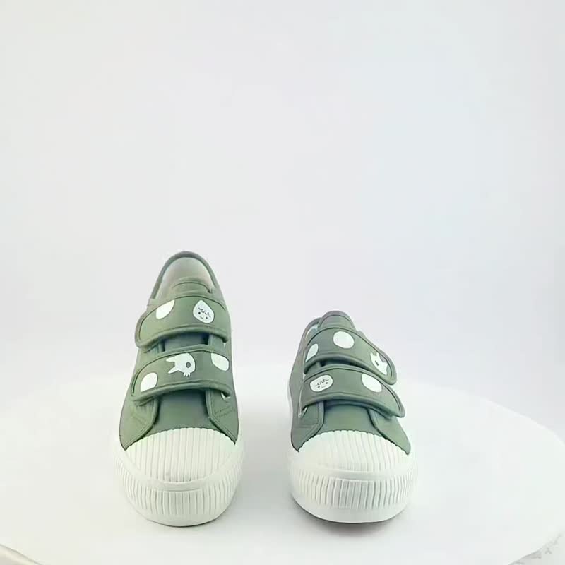 Rice Ball Thick Sole Loafers (Wide Last) - Matcha Green Little Red Riding Hood and the Big Bad Wolf - Women's Casual Shoes - Cotton & Hemp Green