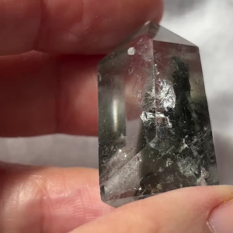 四季幽靈 綠幽靈 幽靈山 彩虹水晶 全包隨型 手把玩 天然原石 - 擺飾/家飾品 - 水晶 綠色
