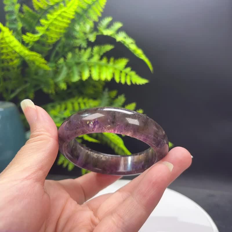 畢業級 極光23水晶手鐲 54MM 冰透彩虹閃片紫色水晶手環 羽毛金牙 - 手鍊/手環 - 水晶 紫色