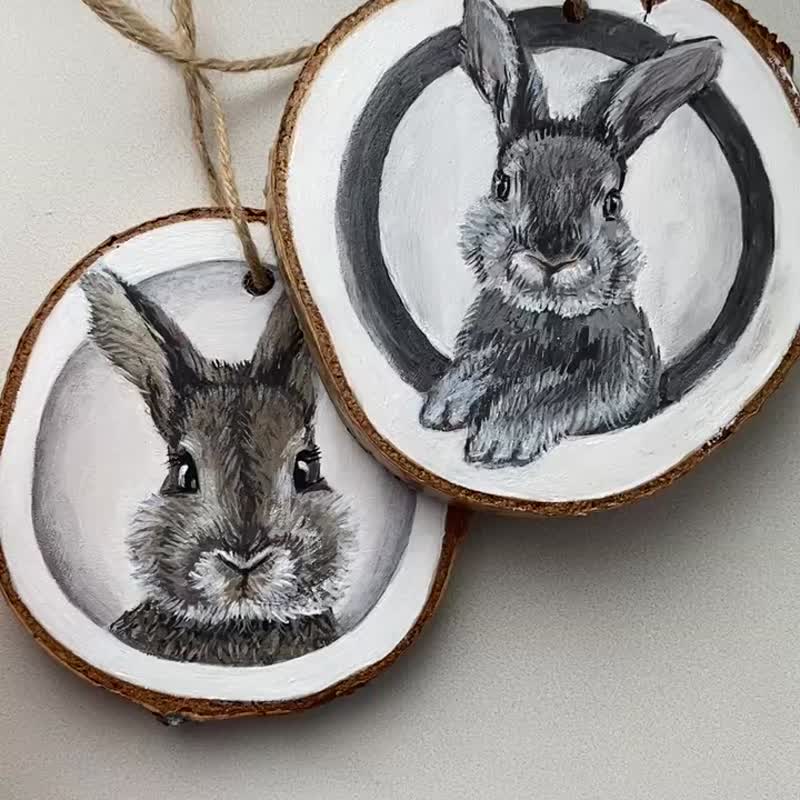 Rabbit art, New year gift, Painting on wood - ตกแต่งผนัง - ไม้ สีเทา
