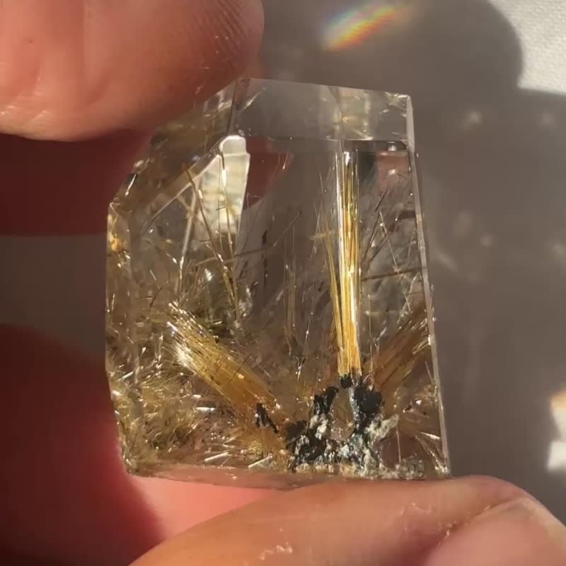 金髮晶 金花 鈦晶 擺設 水晶柱 水晶原礦 原石 crystal - 擺飾/家飾品 - 水晶 金色