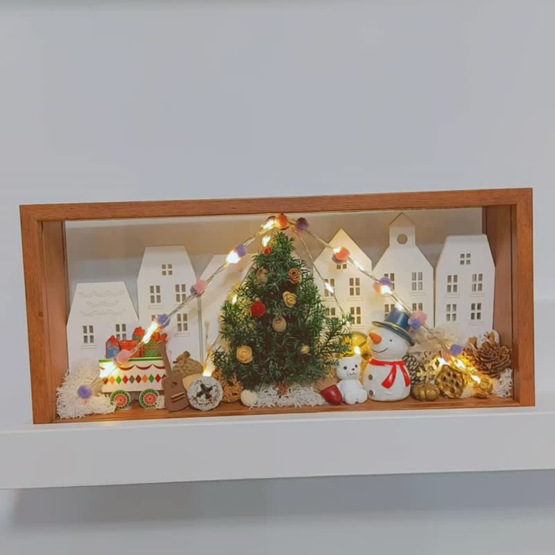【聖誕禮物】童話故事聖誕樂園展示框 聖誕禮物盒 交換禮物 - 公仔模型 - 植物．花 