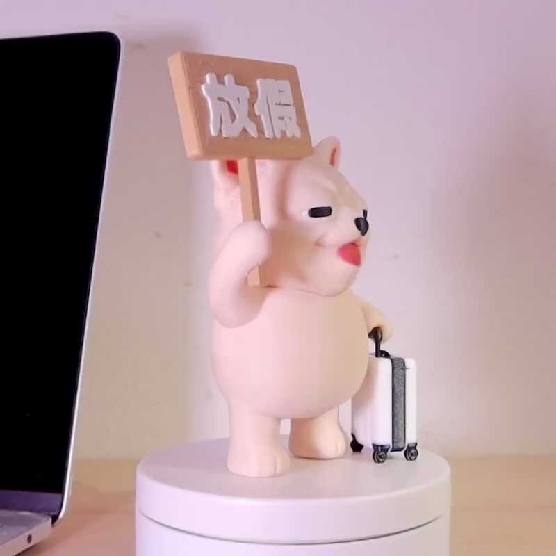 Vacation Chihuahua, Office Decoration – / Figurine / Ornament / Collectible / 3D - Stuffed Dolls & Figurines - Plastic Khaki