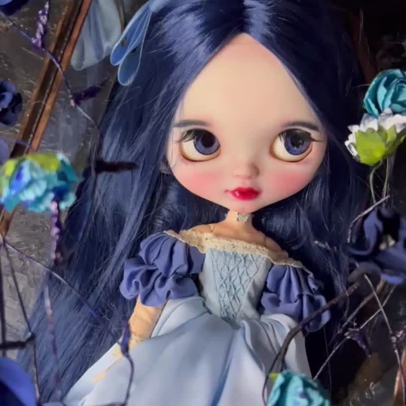 Blythe custom sculpt doll, Blythe Snow White princes doll with blue - ตุ๊กตา - วัสดุอื่นๆ สีน้ำเงิน