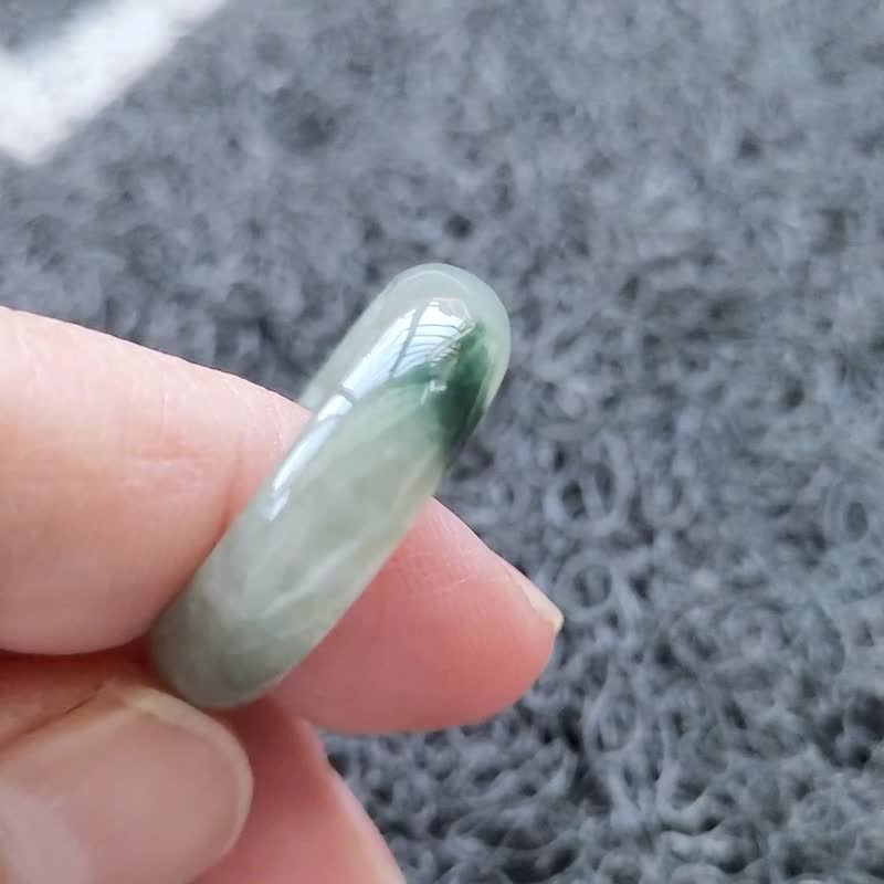 【親翠】天然翡翠 冰深綠飄花老種透透色壓種料手指鐲18號戒圈 - 戒指 - 玉石 多色