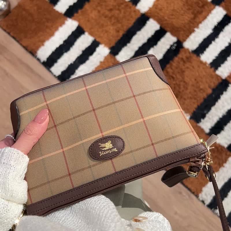 【日本中古】Vintage Burberrys 90年代化妝包/斜揹包 保存品級別 - 項鍊 - 其他金屬 咖啡色
