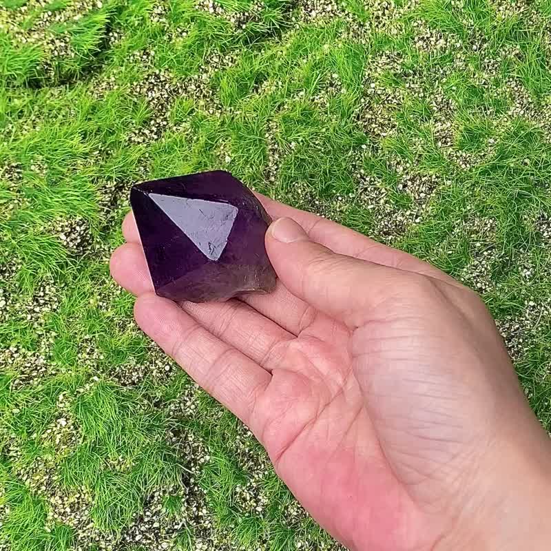 天然能量礦石//紫水晶骨幹//貴人 冥想 智慧 //  財運 療癒 消磁 - 擺飾/家飾品 - 水晶 紫色