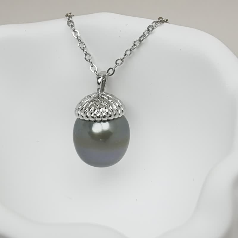 Hazelnut natural seawater pearl Tahitian black pearl Silver pendant gift necklace - สร้อยคอ - ไข่มุก สีดำ