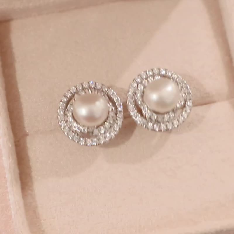 925 sterling silver 5.5-6mm natural freshwater pearl earrings - ต่างหู - ไข่มุก สีเงิน