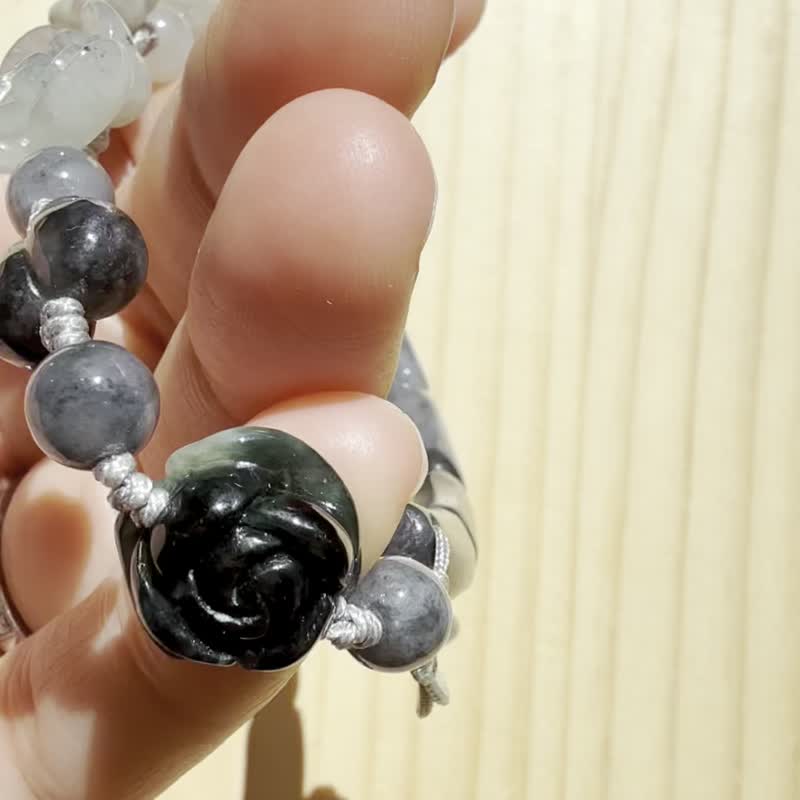 Handmade Jade Bracelet - Nightfall Roses & Magnolia Whispers - 手鍊/手環 - 玉石 黑色