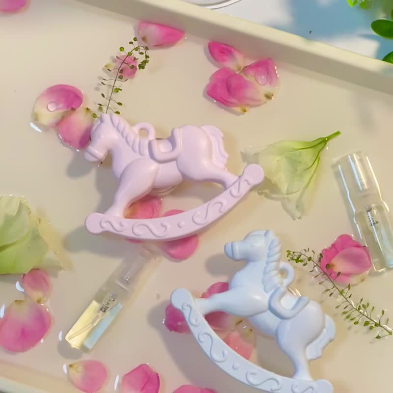 Little rocking horse diffuser Stone baby full moon gift baby one year gift baby gender party gift - น้ำหอม - วัสดุอื่นๆ 