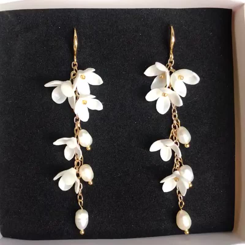 Romantic Flower Bridal Earrings Long Pearl Floral Earrings/ Clip-on Earrings - Earrings & Clip-ons - Clay White