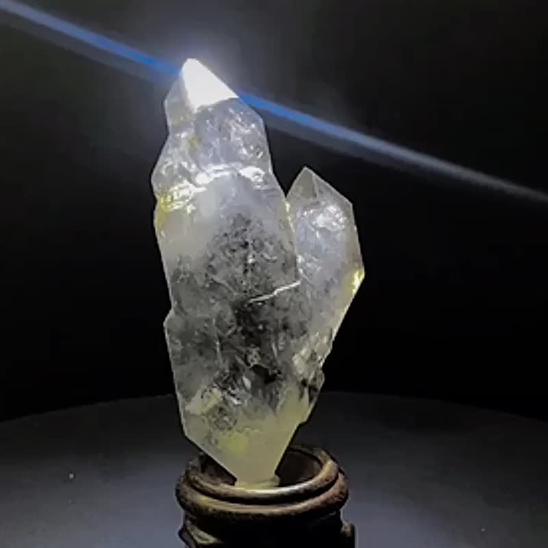 頂級稀有城堡黑骨幹雙尖水晶 珍貴雙尖完整 超強全脈輪療癒神器 - 擺飾/家飾品 - 水晶 多色
