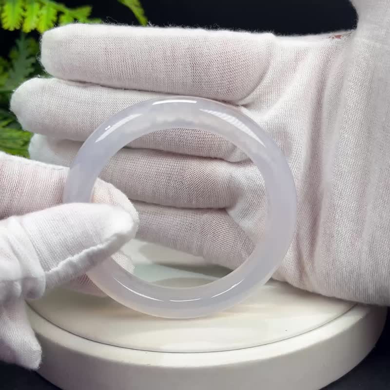 高品質 白色瑪瑙手鐲 52MM 冰透起剛雪花龍紋 智慧靈性 保護祈福 - 手鍊/手環 - 半寶石 白色